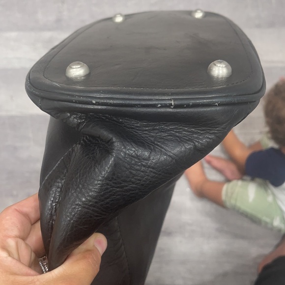 Piel - Picture 6 of 10